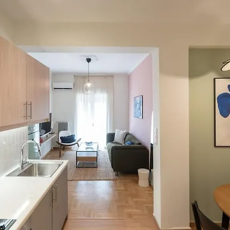 1br Thiseio Charm - 10 Minutes From Acropolis